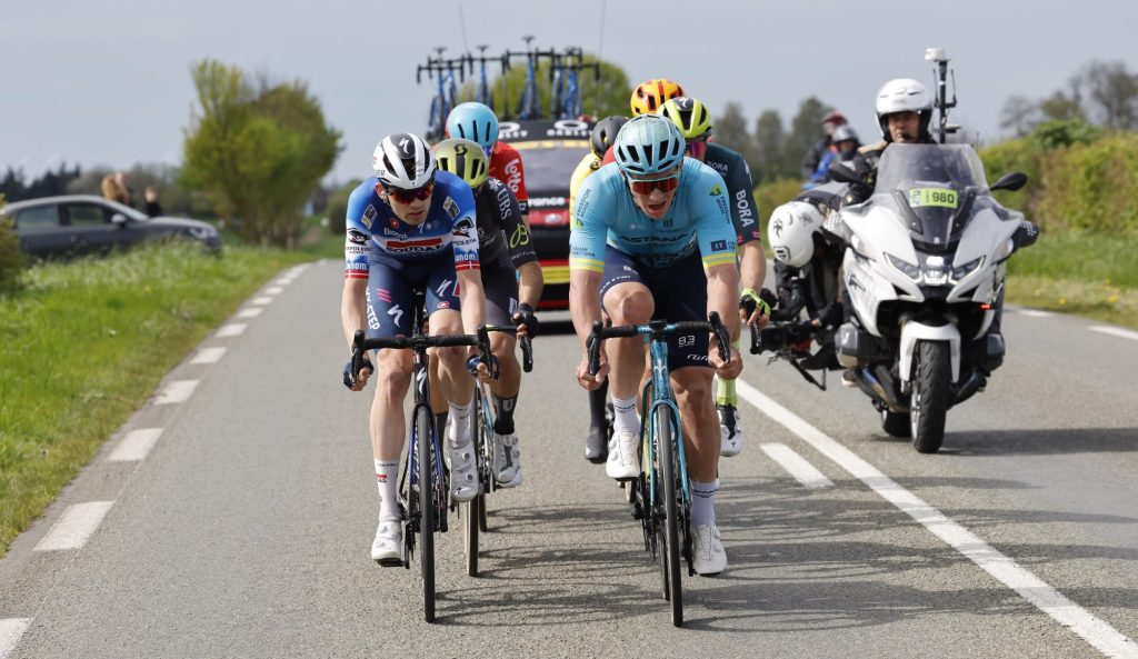 DIRECT : Une &eacute;chapp&eacute;e de costauds sur Paris-Roubaix 2024