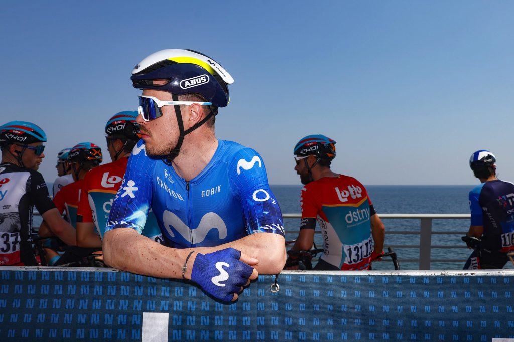 Movistar avec R&eacute;mi Cavagna sur Paris-Roubaix 2024