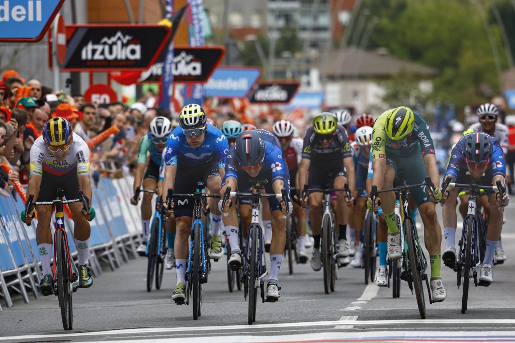 Romain Gr&eacute;goire sur le fil lors de la 5e &eacute;tape du Tour du Pays basque 2024