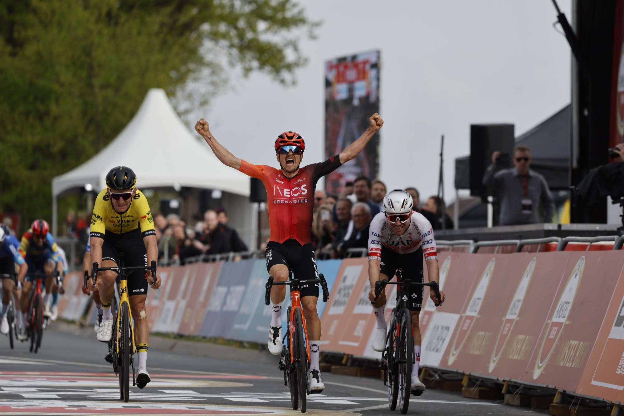 Tom Pidcock tient sa victoire sur l'Amstel Gold Race 2024