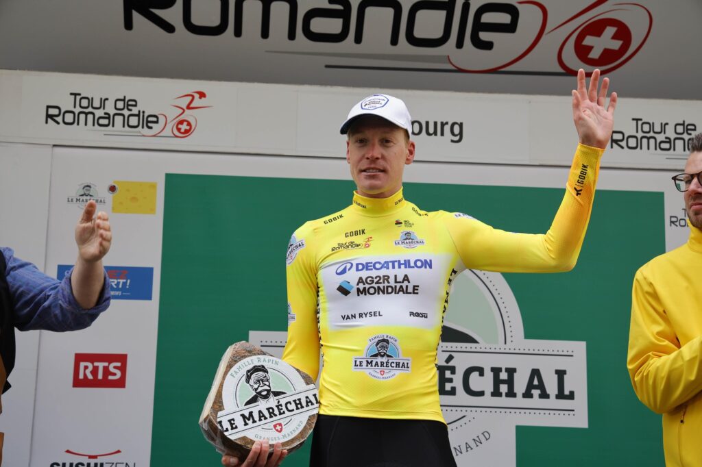 Le classement g&eacute;n&eacute;ral apr&egrave;s la 1e &eacute;tape du Tour de Romandie 2024