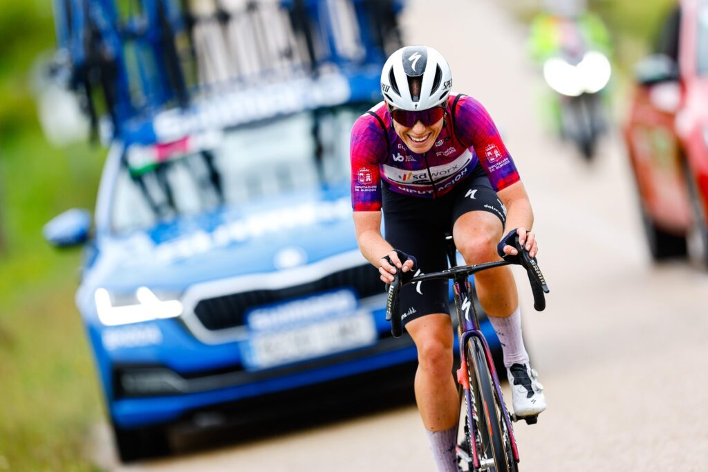 Demi Vollering domine la derni&egrave;re &eacute;tape et s&rsquo;offre le Tour de Burgos Femmes 2024