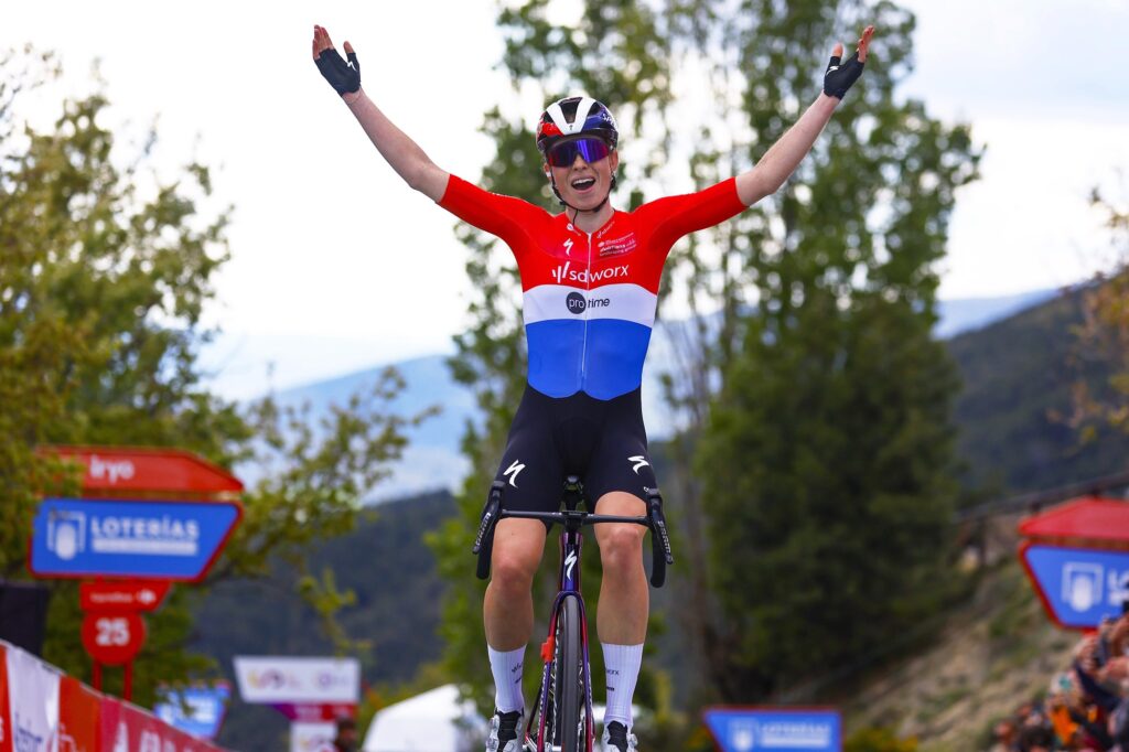 Demi Vollering prend le pouvoir sur la 5e &eacute;tape de La Vuelta Femenina 2024