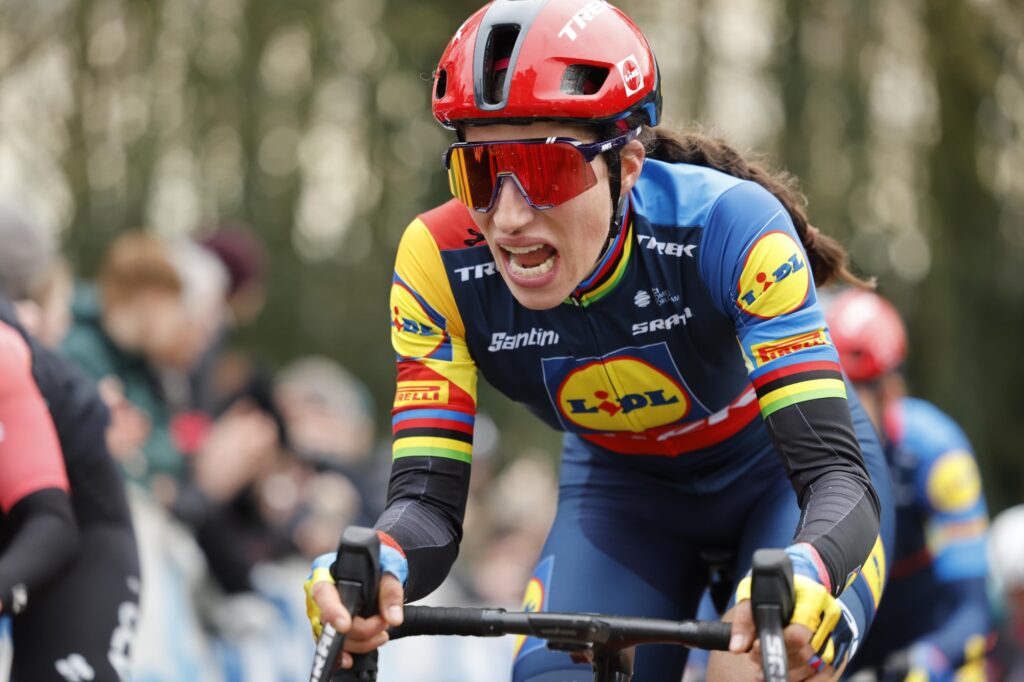 Vid&eacute;o : L&rsquo;incroyable chute d&rsquo;Elisa Balsamo sur le Tour de Burgos