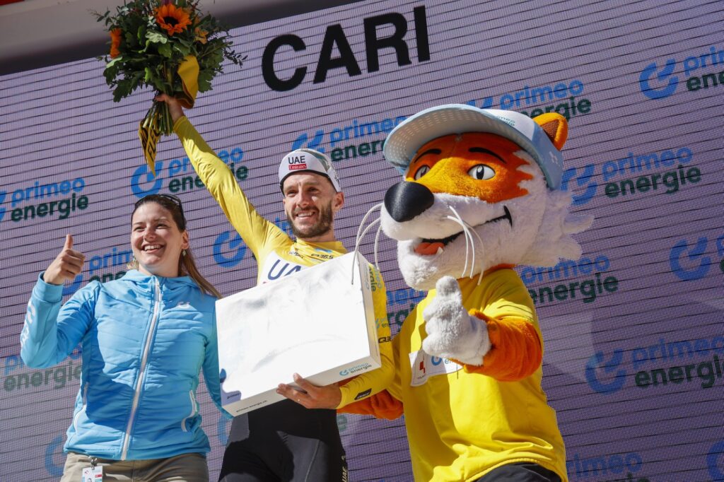 Adam Yates : &laquo;&nbsp;Jo&atilde;o a gard&eacute; un rythme fou dans la mont&eacute;e&nbsp;&raquo;