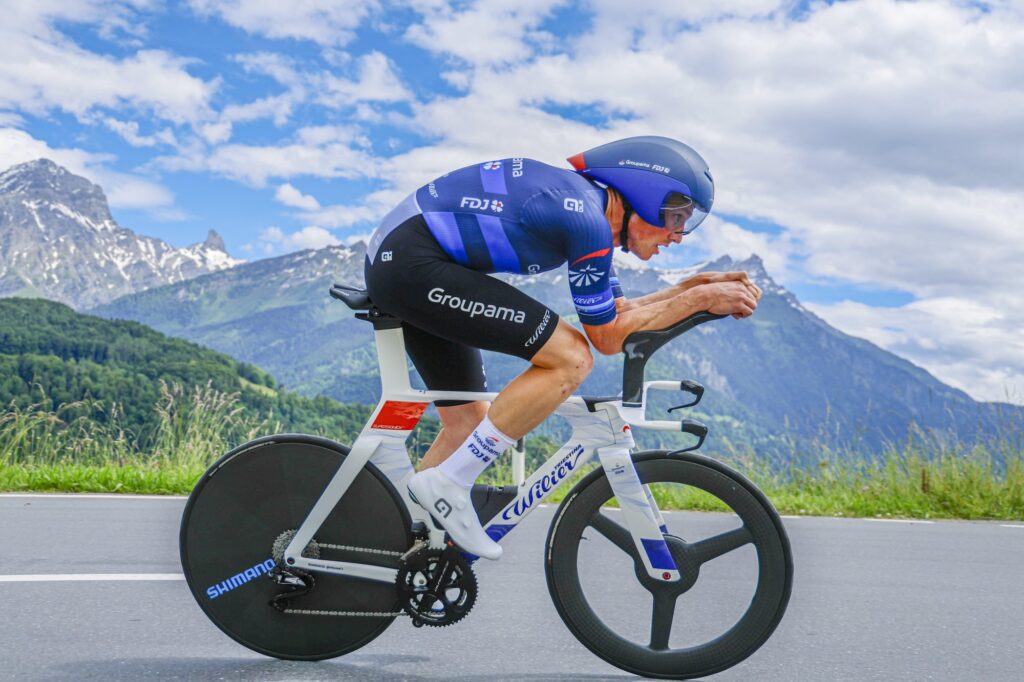 Championnat de Suisse du contre-la-montre&nbsp;: Stefan K&uuml;ng pour la 6e fois Elena Hartmann puissance 3