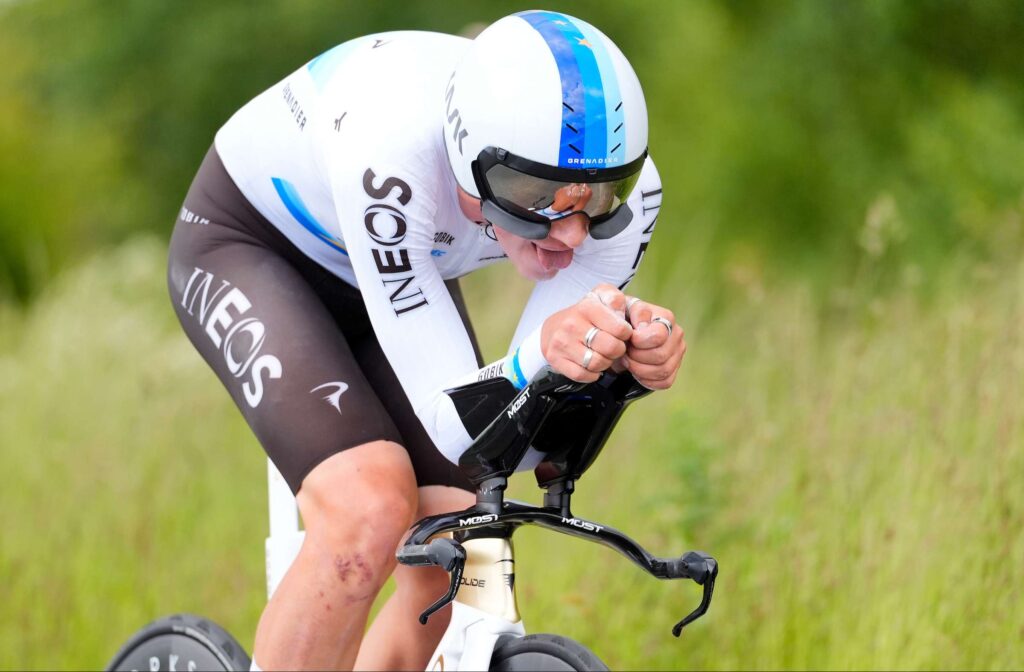 Joshua Tarling et Anna Henderson sacr&eacute;s champions de Grande-Bretagne du contre-la-montre 2024