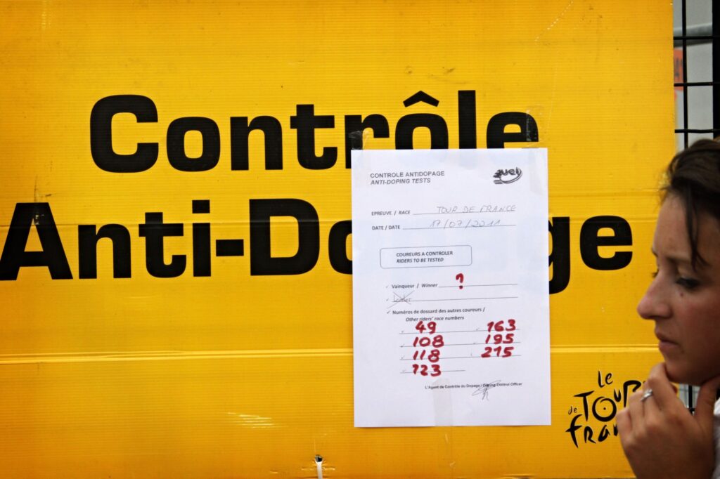 Tour de France 2024 : l&rsquo;UCI pr&eacute;sente son programme de lutte contre le dopage