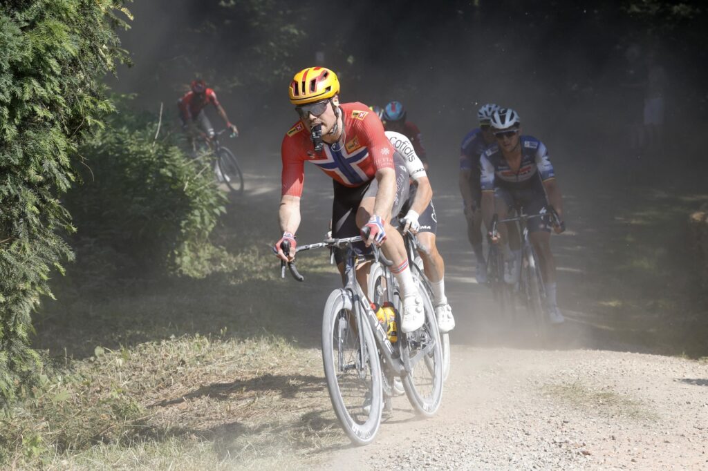 La pr&eacute;sentation d&rsquo;A Travers le Hageland 2024 : parcours, engag&eacute;s et diffusion TV