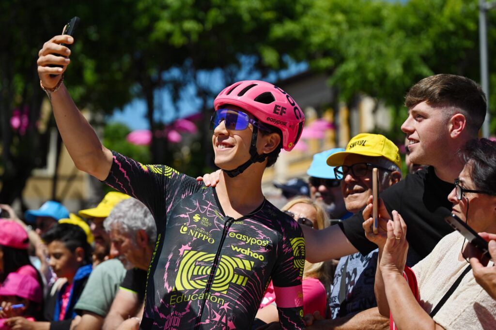 Andrea Piccolo vir&eacute; par EF Education-EasyPost apr&egrave;s une suspicion