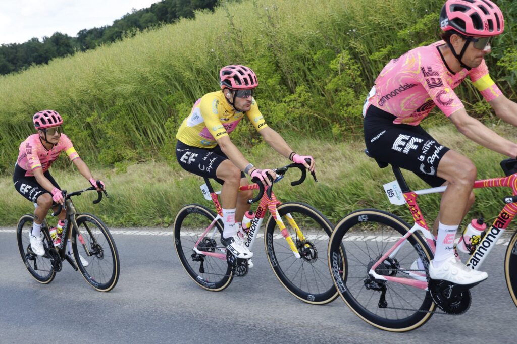 Pr&eacute;vus sur le Tour de France, Richard Carapaz et Alberto Bettiol abandonnent le Tour de Suisse