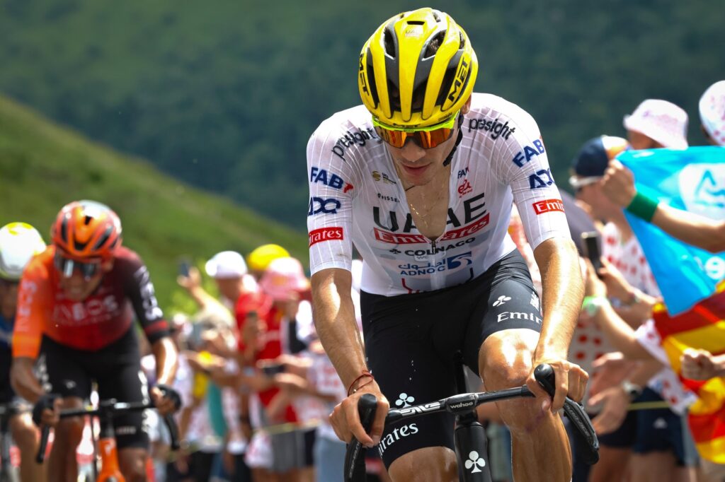Juan Ayuso puni par UAE Team Emirates ?