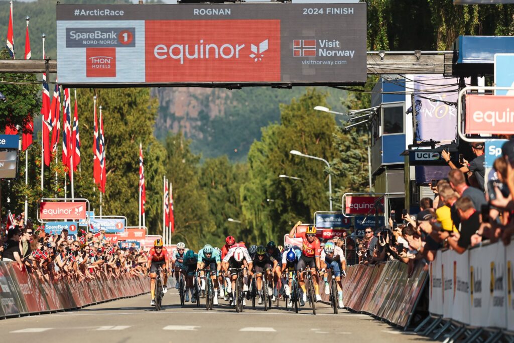 Alexander Kristoff remporte la 1e &eacute;tape de l&rsquo;Arctic Race of Norway 2024