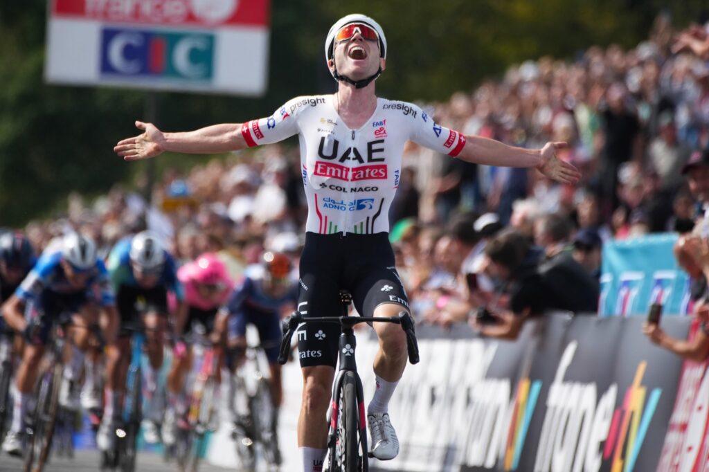 Marc Hirschi d&eacute;croche la Bretagne Classic 2024