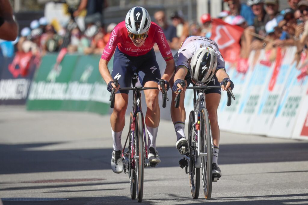 Demi Vollering s&rsquo;impose sur la 2e &eacute;tape du Tour de Romandie 2024