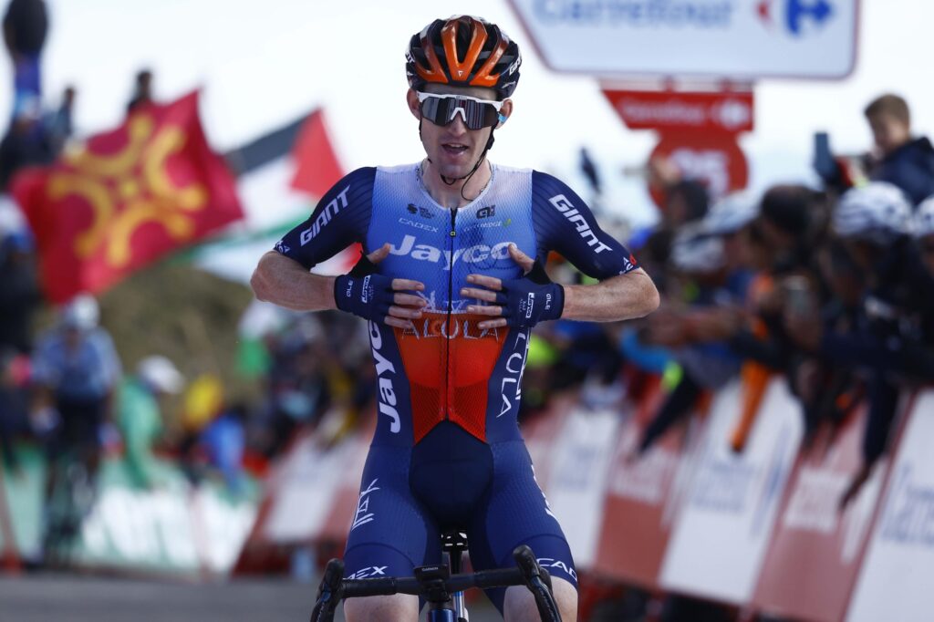 Eddie Dunbar r&eacute;siste aux favoris sur la 20e &eacute;tape de La Vuelta 2024