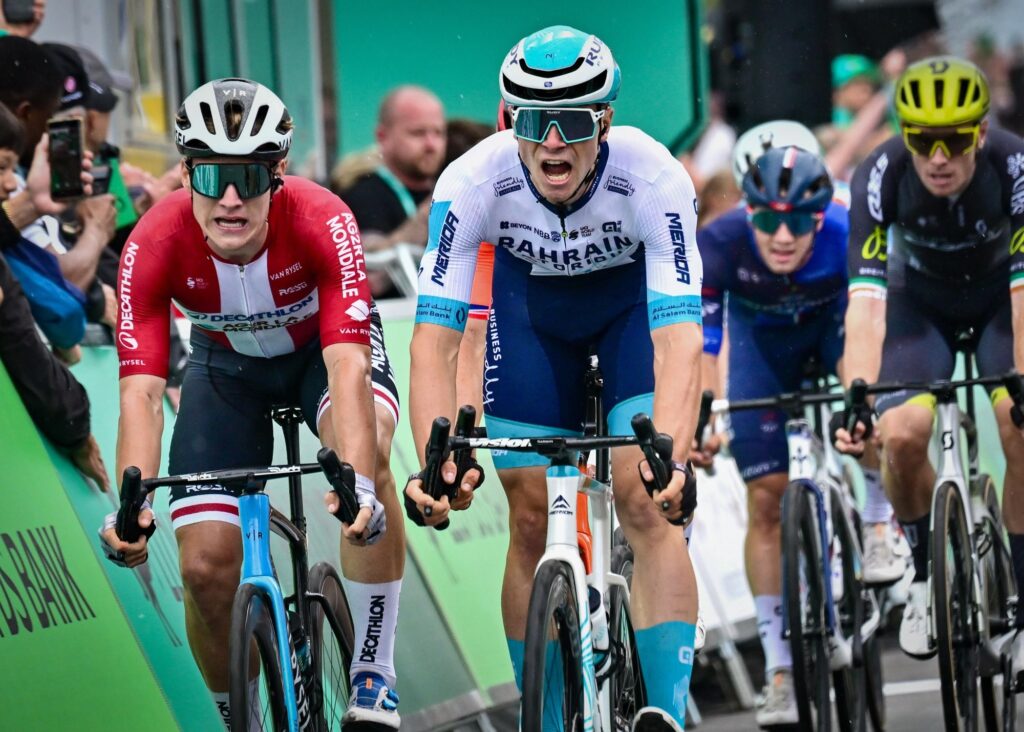 Matevz Govekar remporte la 6e &eacute;tape du Tour de Grande-Bretagne 2024, Stephen Williams couronn&eacute;