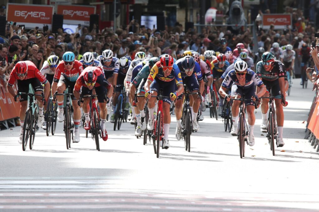 La pr&eacute;sentation de la BEMER Cyclassics 2024 : parcours, engag&eacute;s, diffusion TV