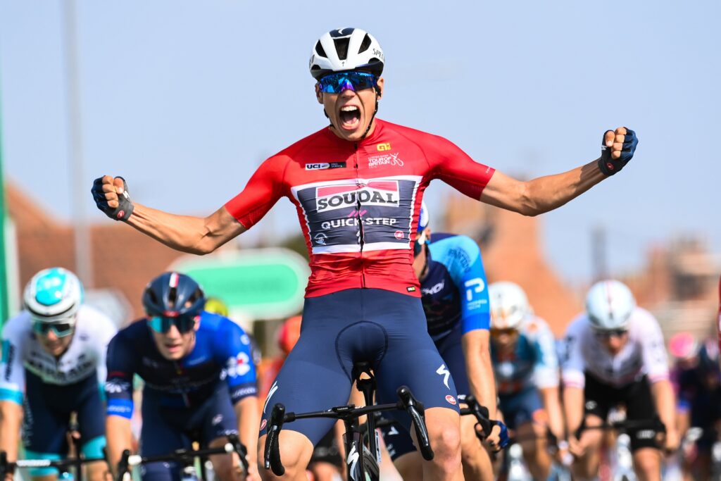 Paul Magnier le plus rapide sur la 4e &eacute;tape du Tour de Grande-Bretagne 2024