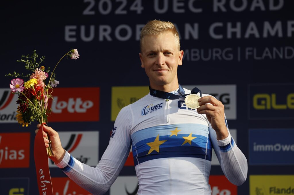 Tim Merlier champion d&rsquo;Europe : &laquo;&nbsp;Incroyablement fier&nbsp;&raquo;