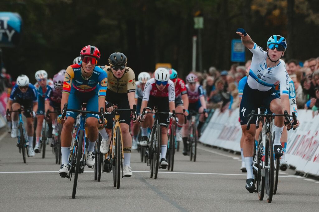 Lorena Wiebes remporte la 2e &eacute;tape du Simac Ladies Tour 2024