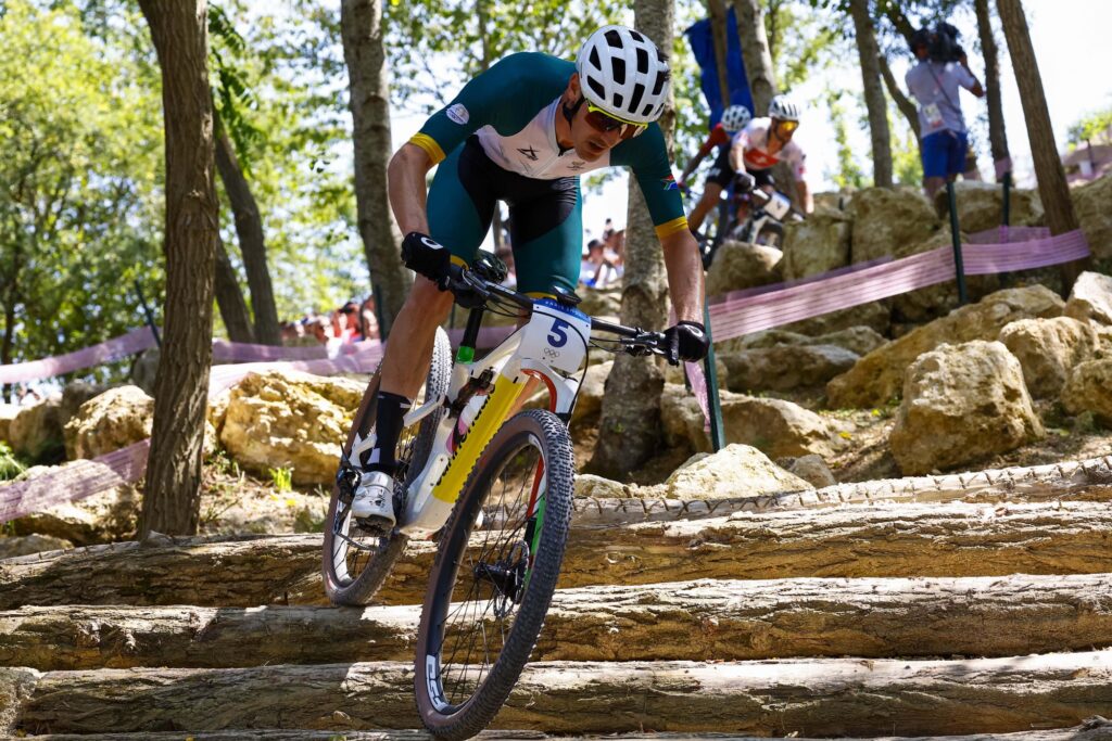 Le champion du monde de VTT signe chez Jayco AlUla