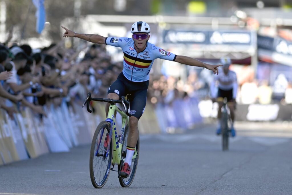 Thibau Nys sacr&eacute; champion d&rsquo;Europe 2024 de cyclo-cross