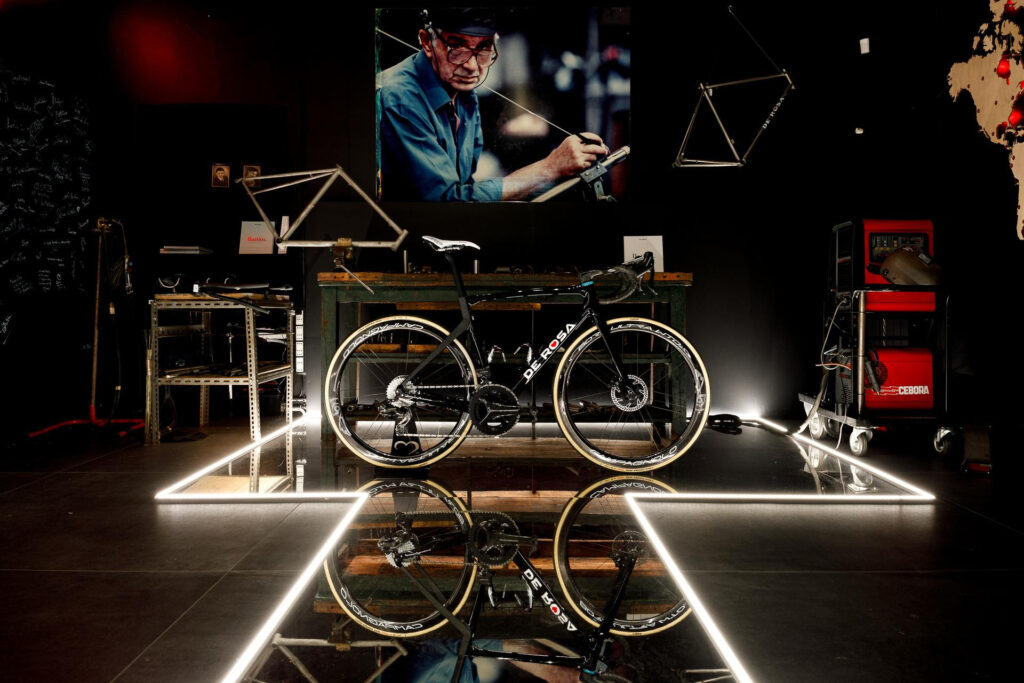 VF Group Bardiani-CSF Faizan&egrave; pr&eacute;sente son De Rosa Settanta pour 2025