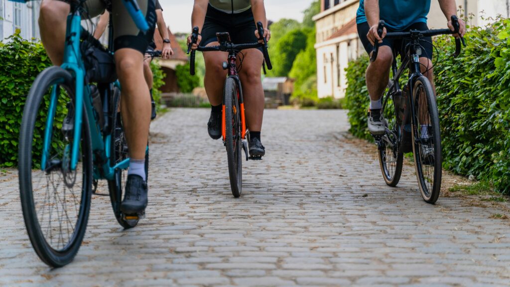 Meilleures applications de cyclisme pour la navigation, l&rsquo;entra&icirc;nement et le suivi des progr&egrave;s