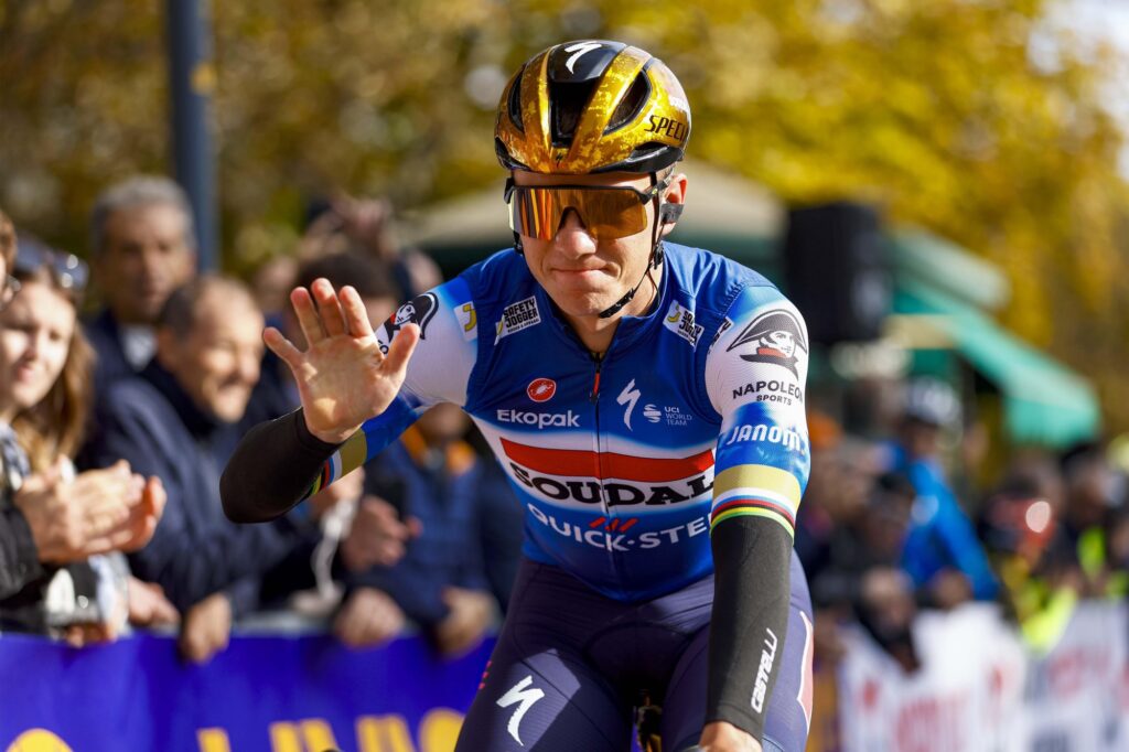 Remco Evenepoel victime d&rsquo;un accident &agrave; l&rsquo;entra&icirc;nement