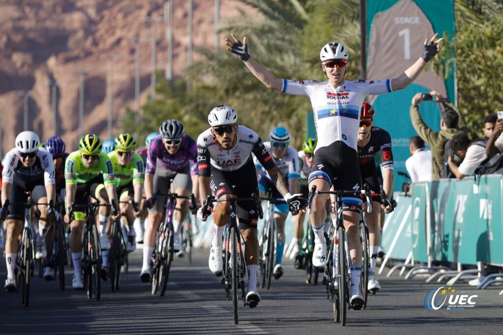 Tim Merlier ouvre le bal sur la 1e &eacute;tape de l&rsquo;AlUla Tour 2025