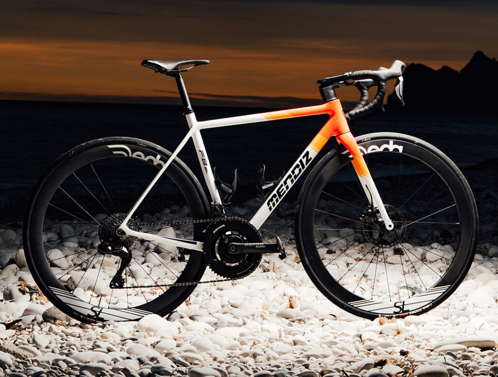 Mendiz devient le nouvel &eacute;quipementier de la Fondation Euskadi