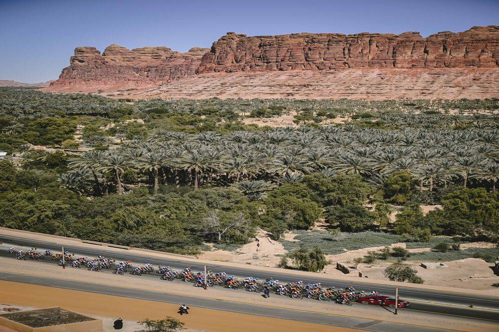Les &eacute;quipes engag&eacute;es au d&eacute;part de l&rsquo;AlUla Tour 2025