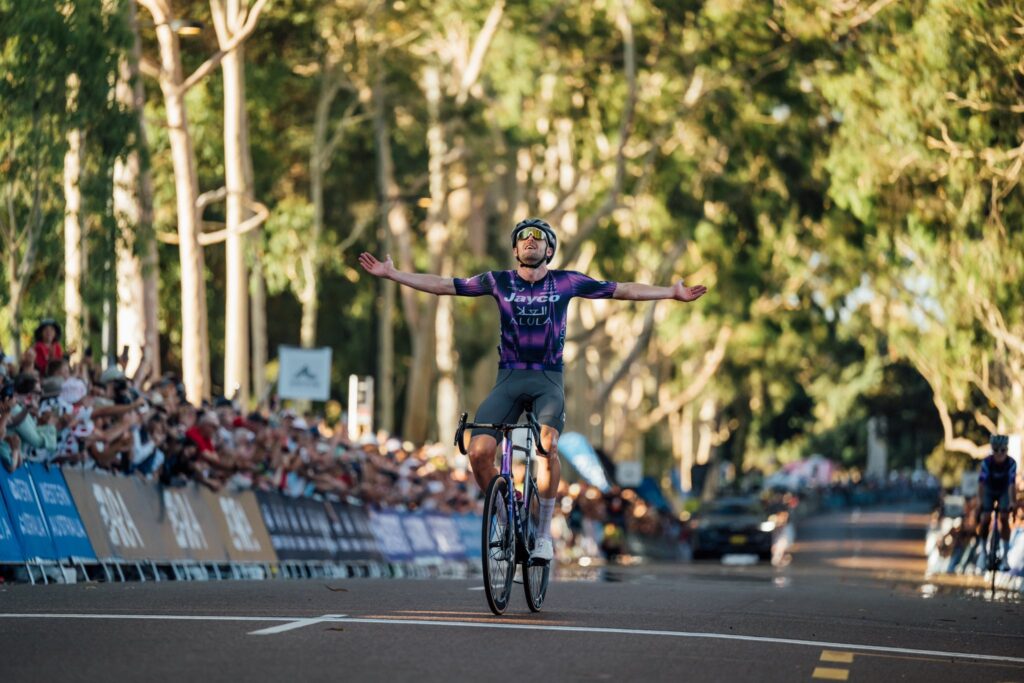 Luke Durbridge apr&egrave;s un num&eacute;ro sur les Championnats d&rsquo;Australie 2025