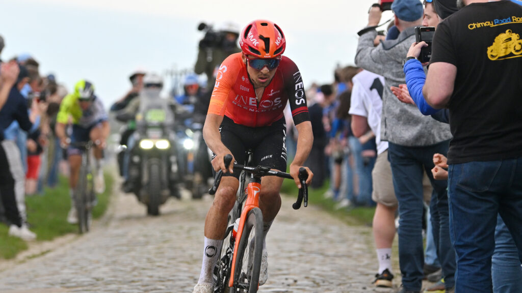 Tom Pidcock reprend la saison sur l&rsquo;AlUla Tour 2025