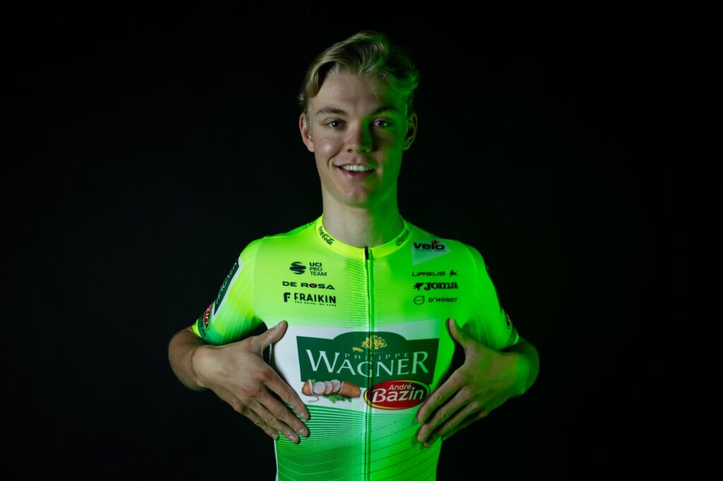 Wagner-Bazin WB d&eacute;voile son maillot pour la saison 2025