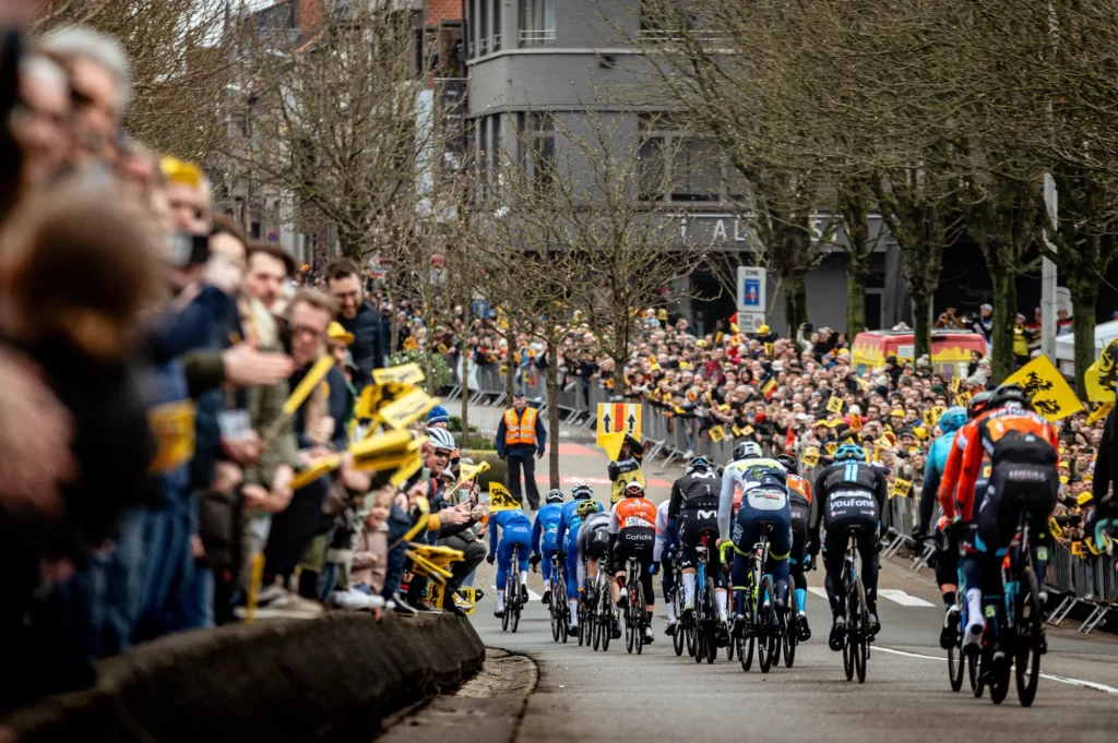 Comment regarder l&rsquo;Omloop Het Nieuwsblad 2025 en direct &agrave; la TV ? Cha&icirc;nes et horaires