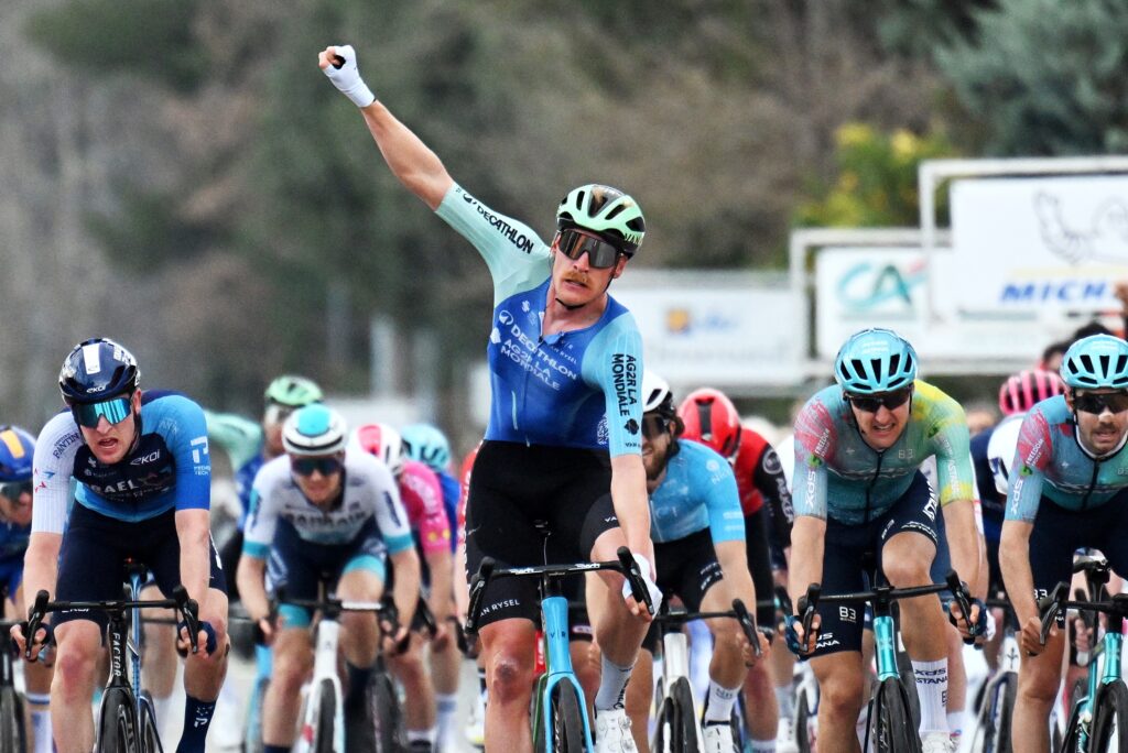 Dorian Godon gagne la 2e &eacute;tape du Tour des Alpes-Maritimes 2025