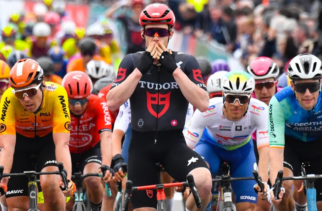 Alberto Dainese a &eacute;t&eacute; d&eacute;class&eacute; de la 3e &eacute;tape du Tour d&rsquo;Algarve 2025