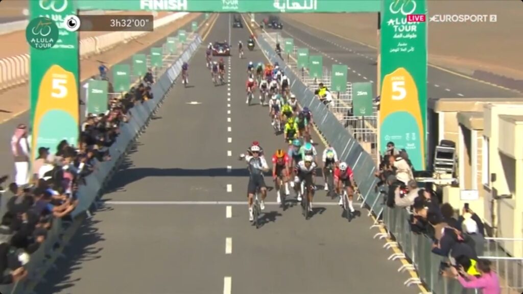 Matteo Moschetti le plus rapide sur la 5e &eacute;tape de l&rsquo;AlUla Tour 2025