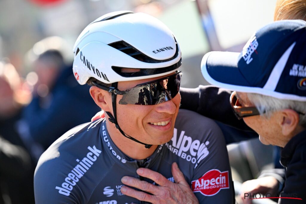 Jasper Philipsen bel et bien au d&eacute;part de Milan-Sanremo 2025