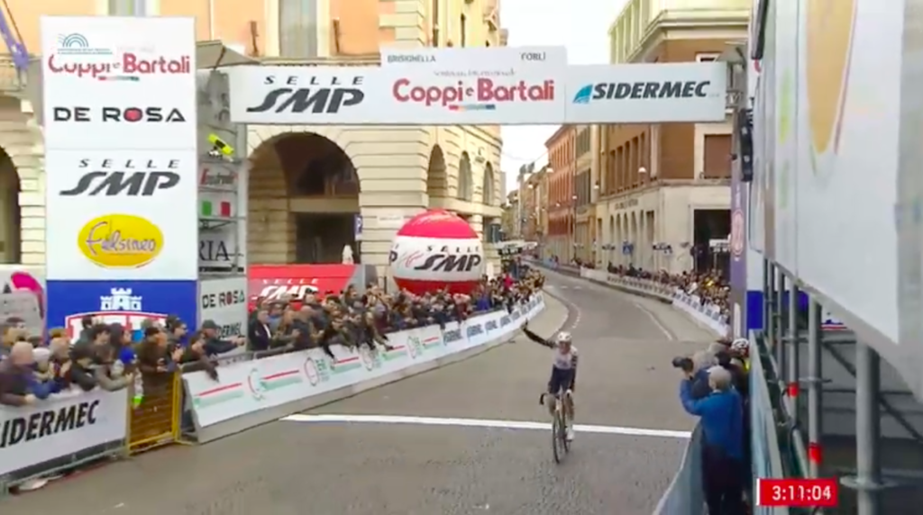 Jay Vine s&rsquo;adjuge la 5e &eacute;tape de la Settimana Internazionale Coppi e Bartali 2025