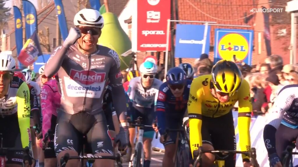 Jasper Philipsen s&rsquo;impose sur Kuurne-Bruxelles-Kuurne 2025