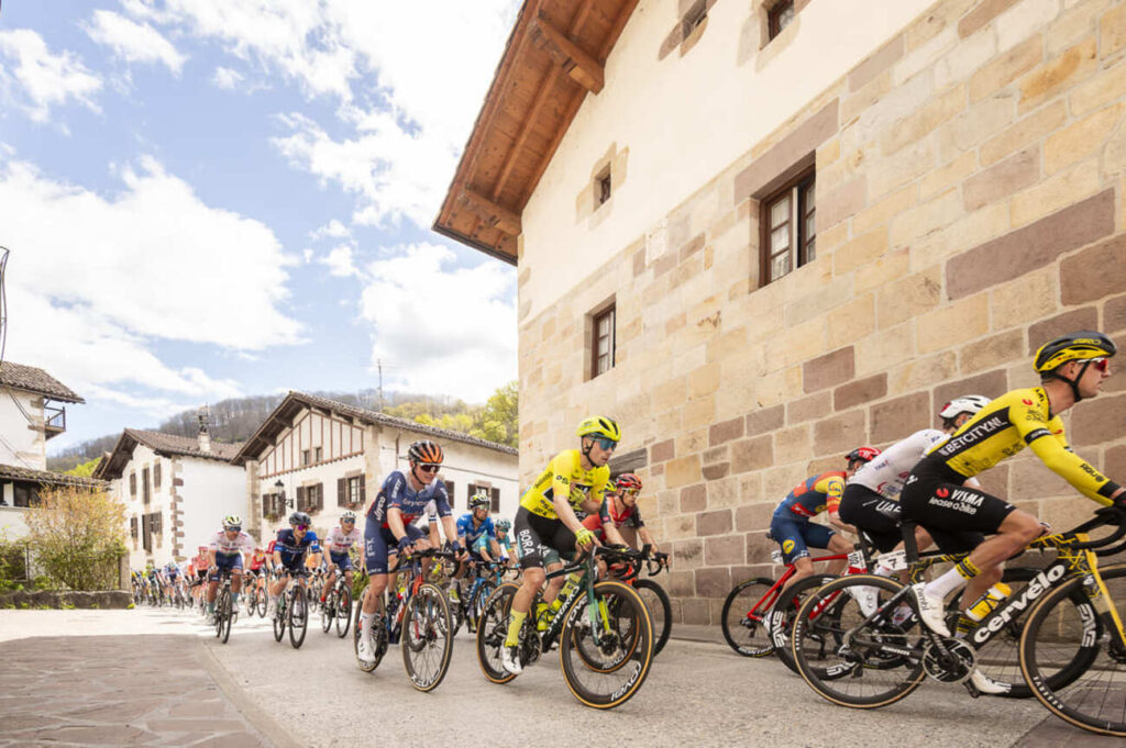 Le parcours d&eacute;taill&eacute; et les profils du Tour du Pays basque 2025