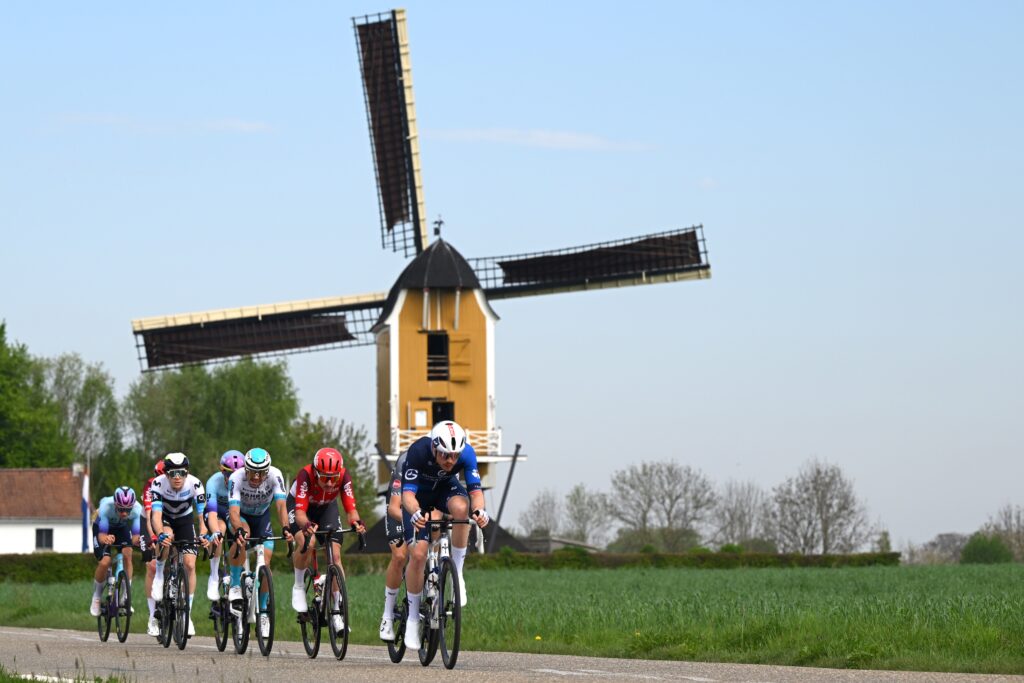DIRECT : 8 coureurs &eacute;chapp&eacute;s sur l&rsquo;Amstel Gold Race 2025 dont R&eacute;mi Cavagna