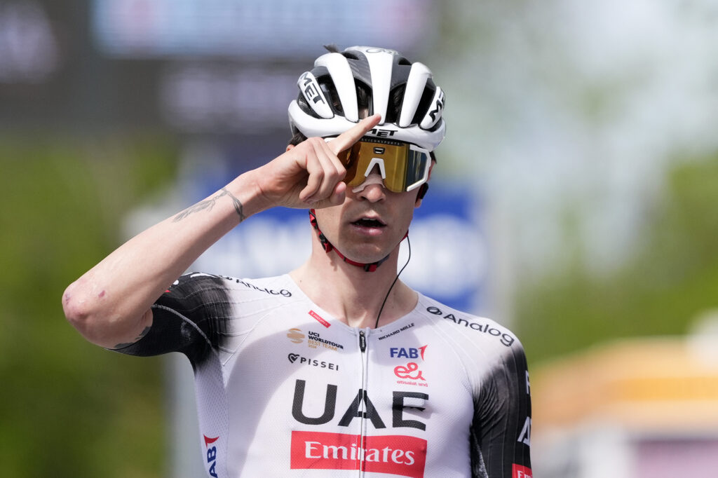 Alessandro Covi remporte la 1e &eacute;tape du Tour des Abruzzes 2025