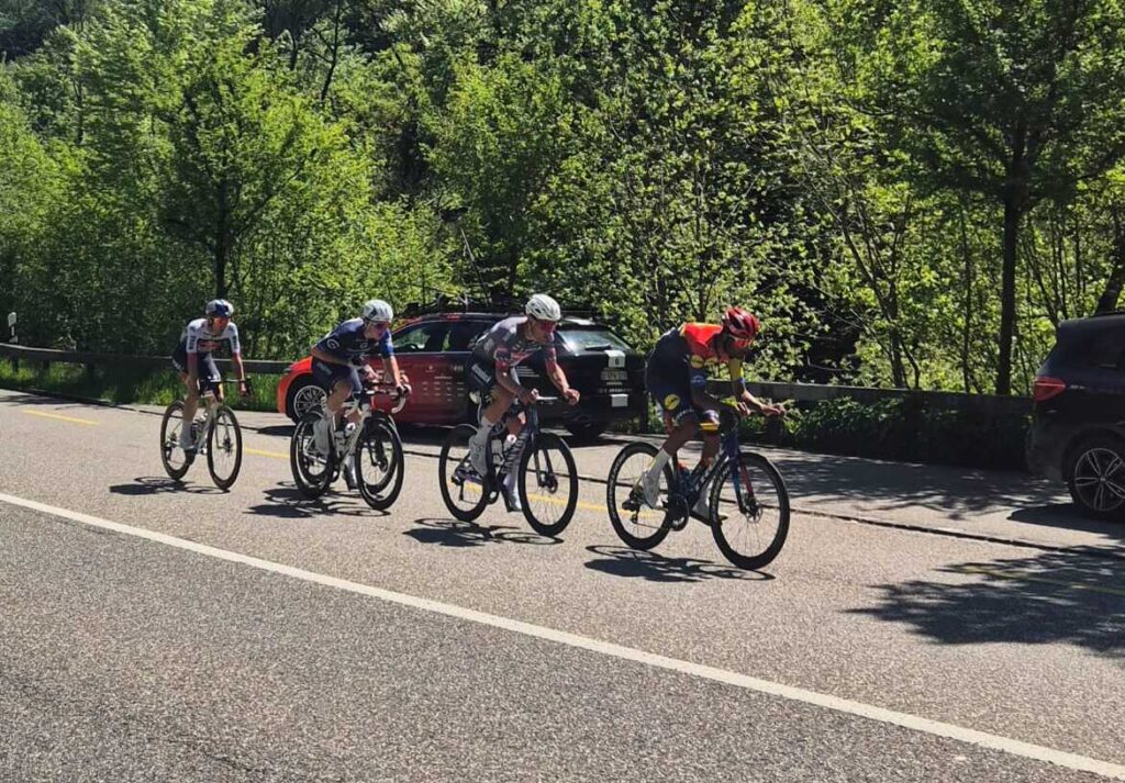 DIRECT : 5 coureurs &eacute;chapp&eacute;s sur la 1e &eacute;tape du Tour de Romandie 2025