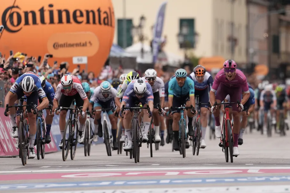 Giro 2025 : Qui sont les favoris pour le maillot cyclamen ?