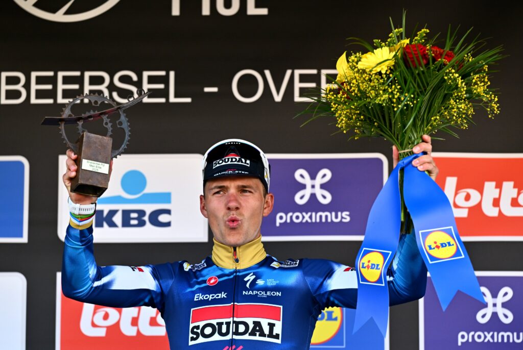Remco Evenepoel : &laquo;&nbsp;Gagner face &agrave; quelqu&rsquo;un qui s&rsquo;est impos&eacute; sur les Champs-Elys&eacute;es&hellip;&nbsp;&raquo;
