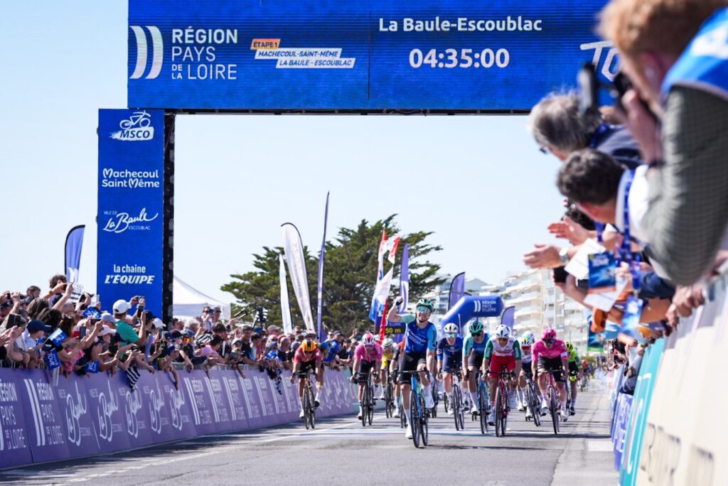 Sam Bennett le plus fort sur la 1e &eacute;tape du R&eacute;gion Pays de la Loire Tour 2025